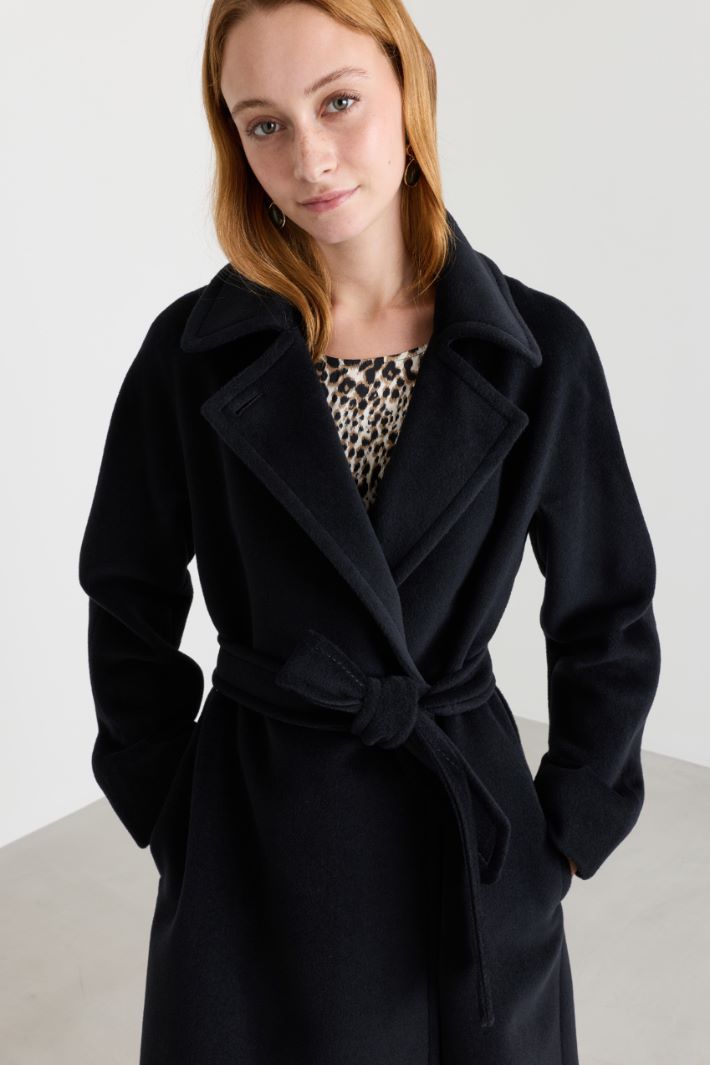 Beaver Wool Coat with Belt - BLACK - Intrend - 3