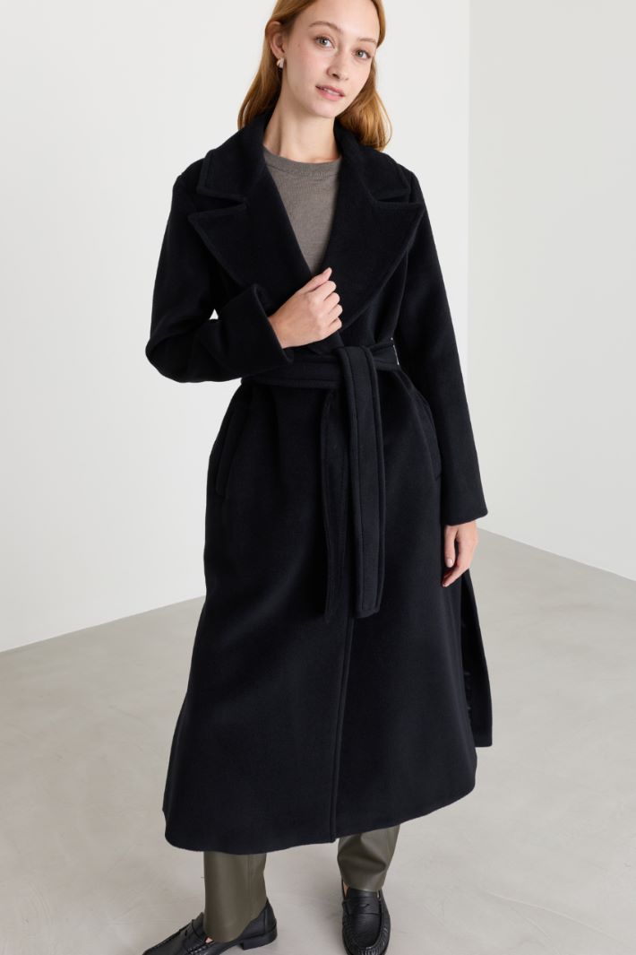 Wide Lapel Coat - BLACK - Intrend - 2