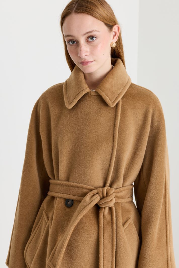 Cappotto doppiopetto in beaver - CAMMELLO - Intrend - 3
