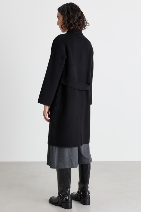 Cappotto con tasche multiple