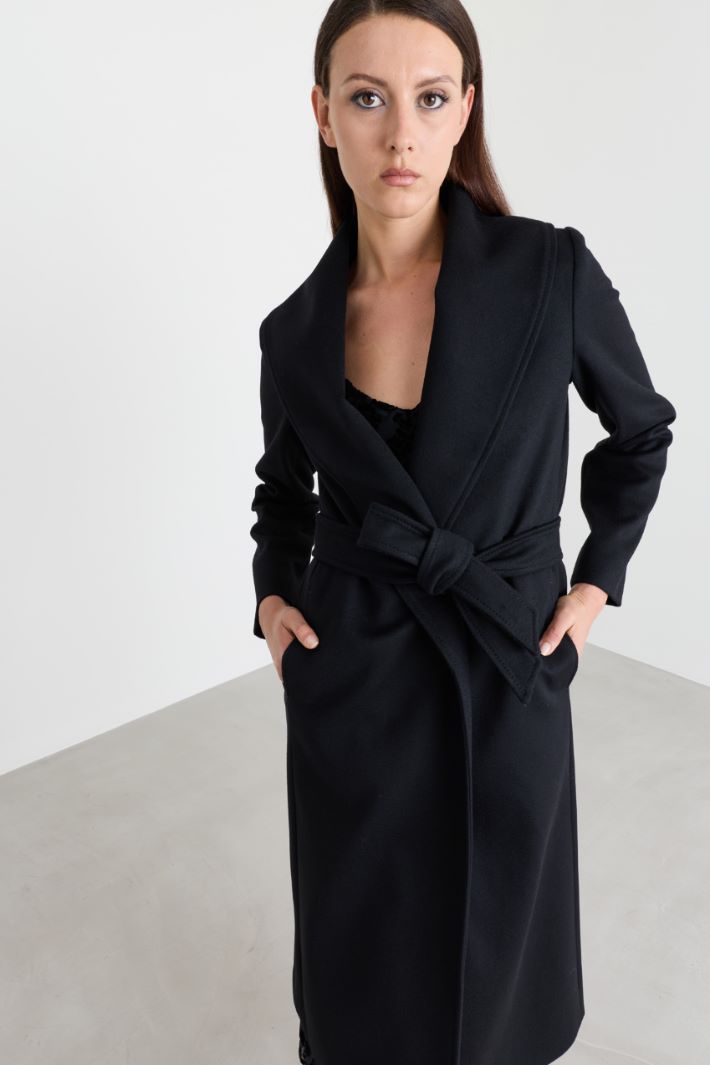 Cappotto a vestaglia - NERO - Intrend - 3