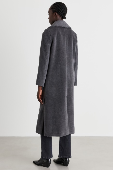 Cappotto in pura lana con maxi rever