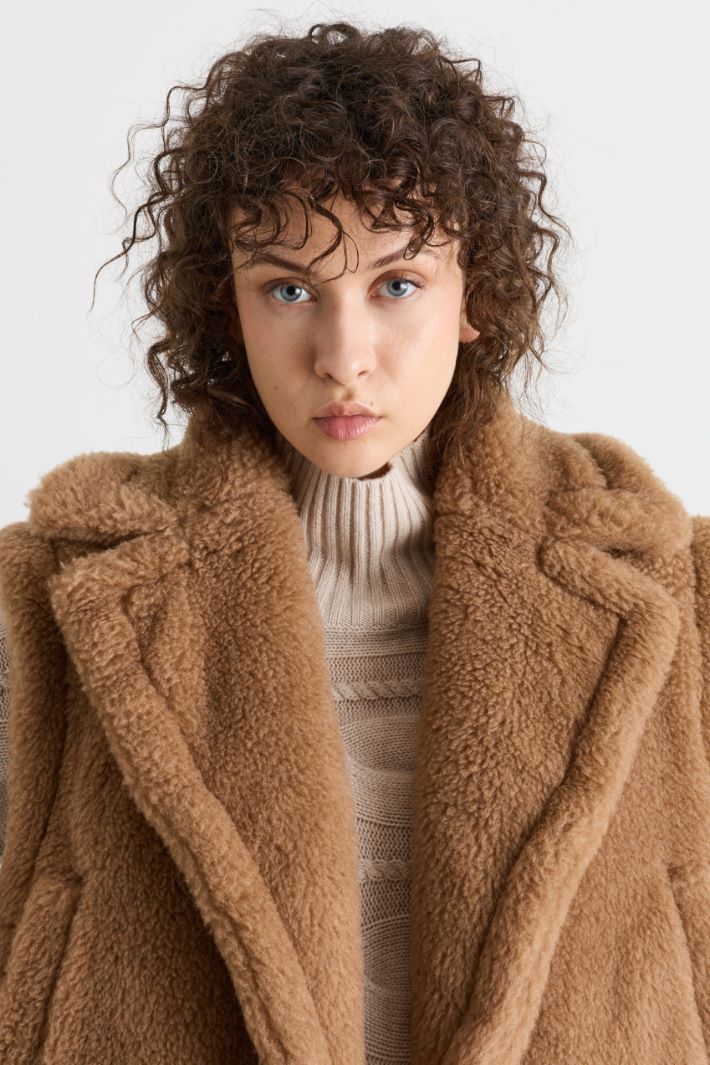 Cappotto e gilet crop 2-in-1 in tessuto morbido e caldo - CAMMELLO - Intrend - 3