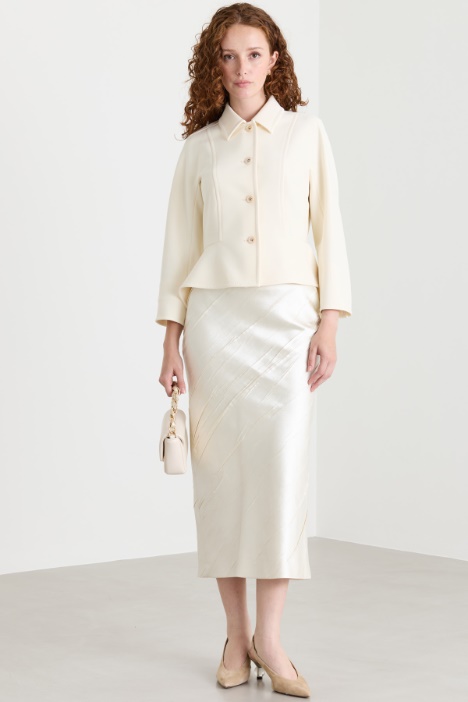 Chaqueta de sablé con peplo - Intrend