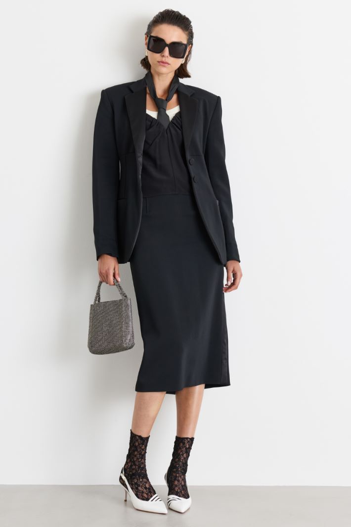 Fitted cady jacket with satin accents - BLACK - Intrend