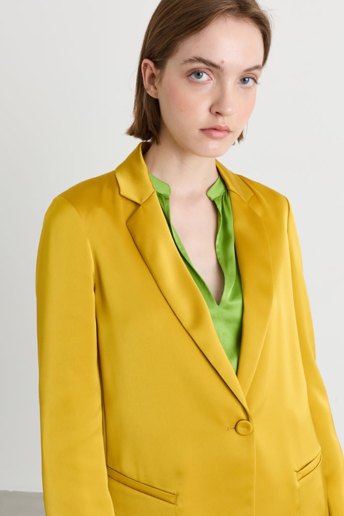 Flowing satin blazer - YELLOW - Intrend - 3