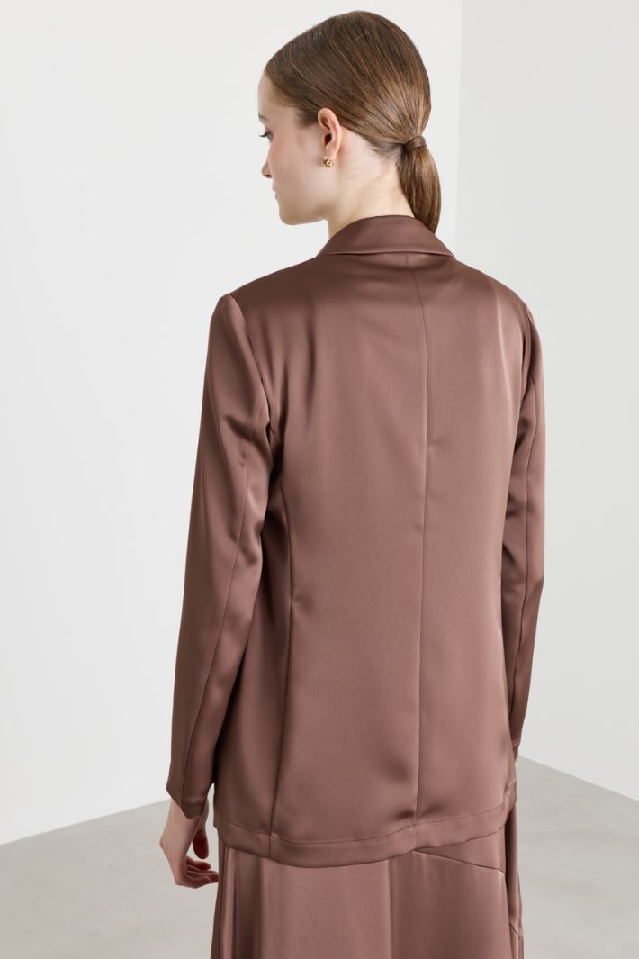 Flowing satin blazer - BROWN - Intrend - 4