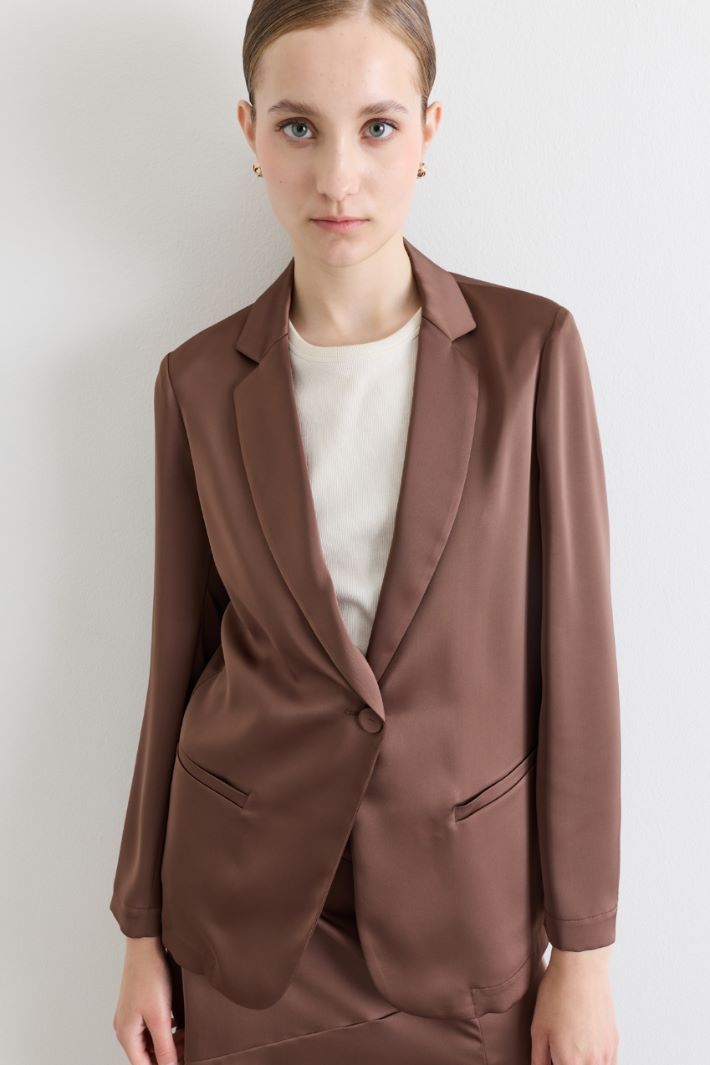 Flowing satin blazer - BROWN - Intrend - 3