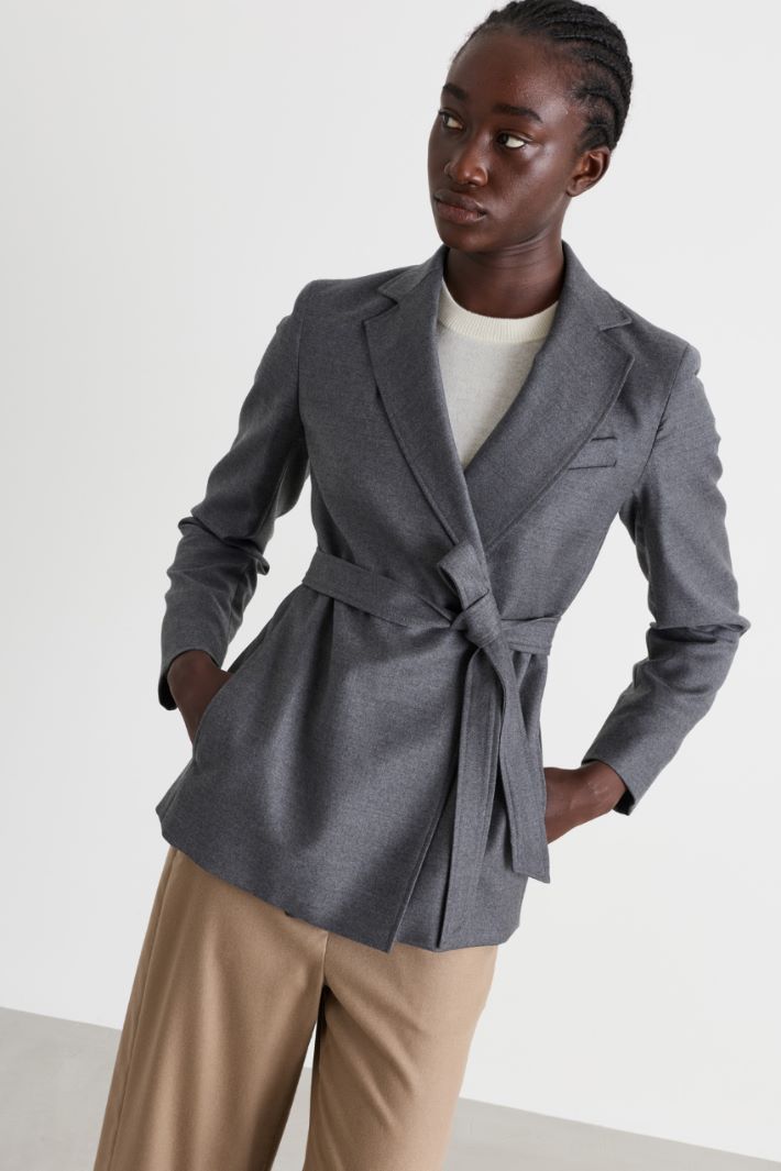 Blazer in flanella con cintura - GRIGIO - Intrend - 2