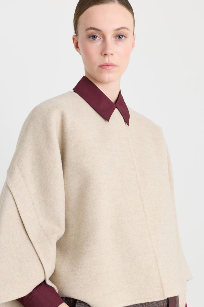 Boxy wool-blend jacket with oversized sleeves - BEIGE - Intrend - 3