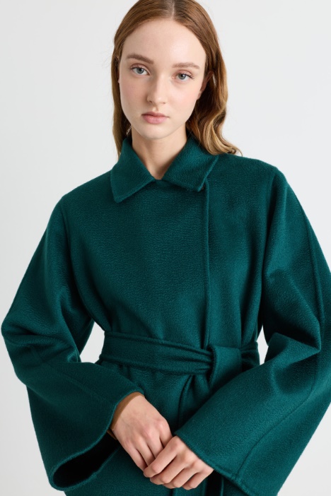 Cappotto in drap di cashmere con cintura