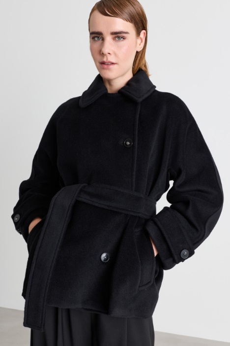 Cappotto in lana con cintura