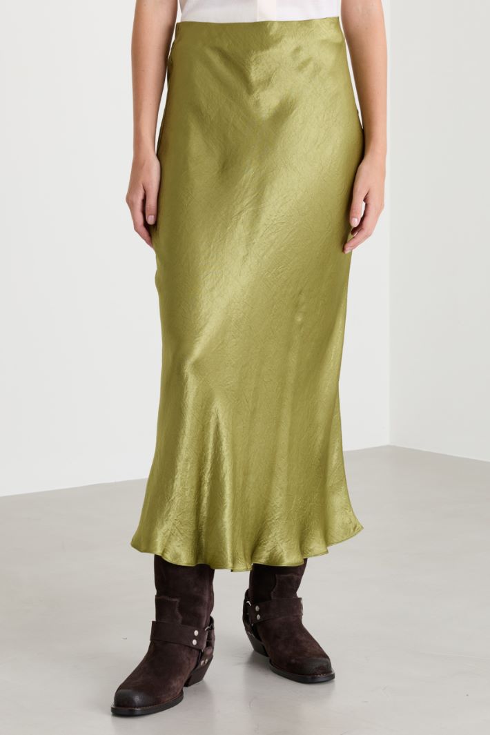 Flowing satin midi skirt - GREEN - Intrend - 2