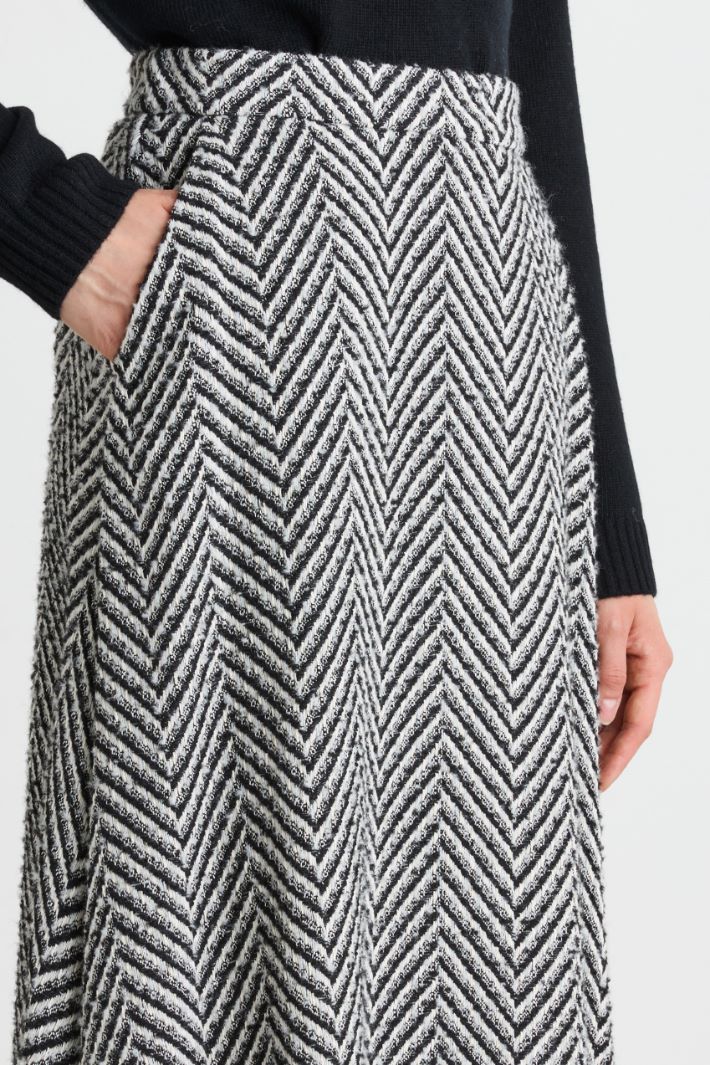 Chevron basketweave midi skirt - WHITE BLACK - Intrend - 3