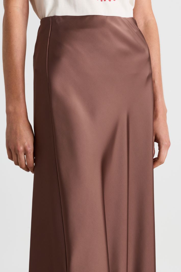 Satin midi skirt - BROWN - Intrend - 3