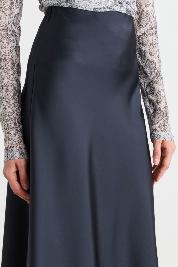 Satin midi skirt - BLUE - Intrend - 3