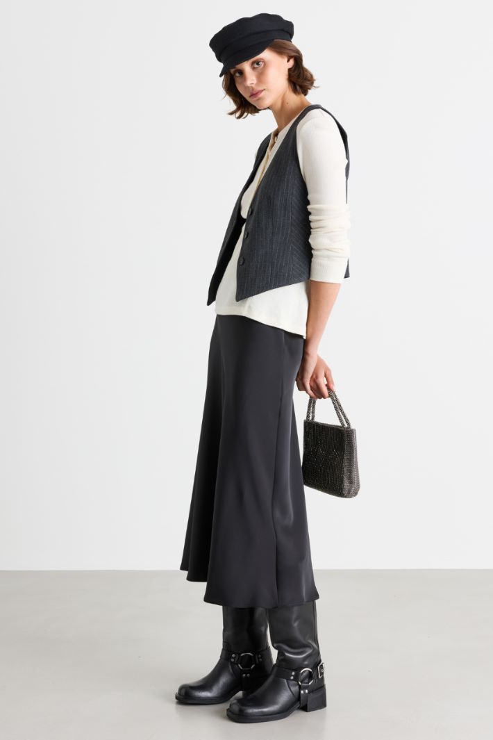 Satin midi skirt - BLACK - Intrend