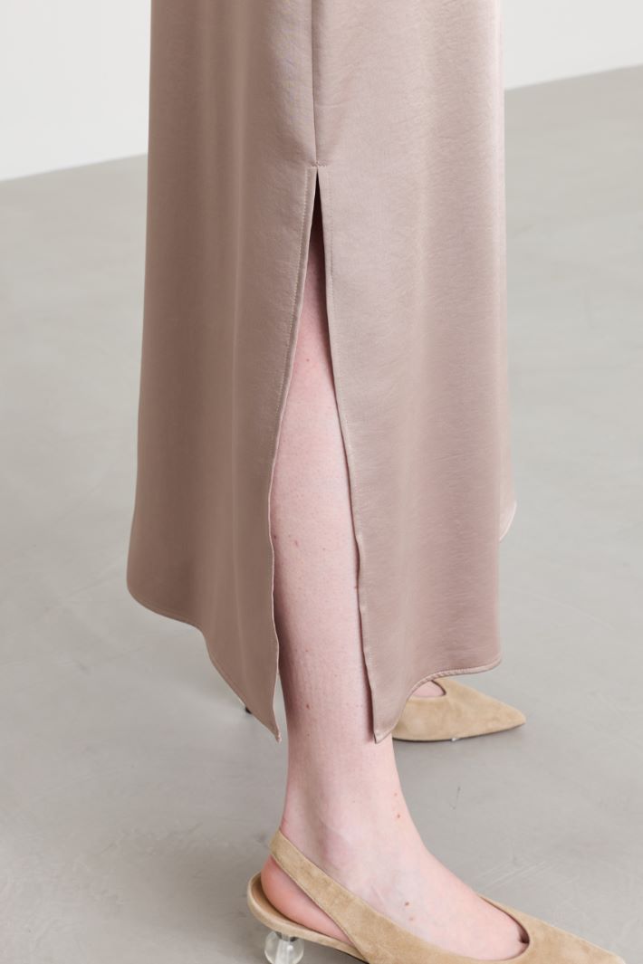 Satin midi skirt - BEIGE - Intrend - 3