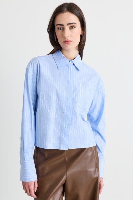 Rhinestone Cropped Shirt - Intrend