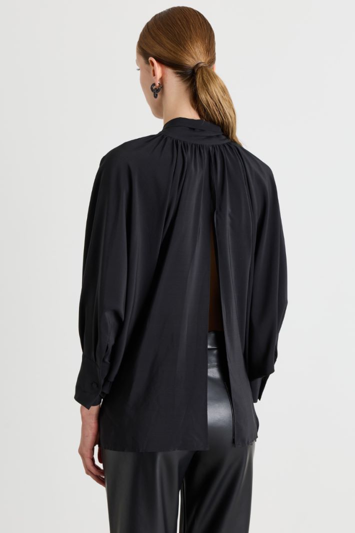 Blusa ampia in pura seta - NERO - Intrend - 4