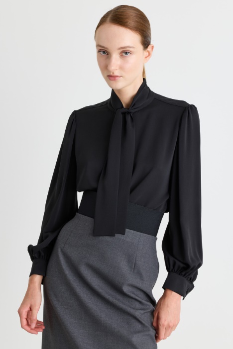 Blusa in charmeuse con collo a foulard - Intrend