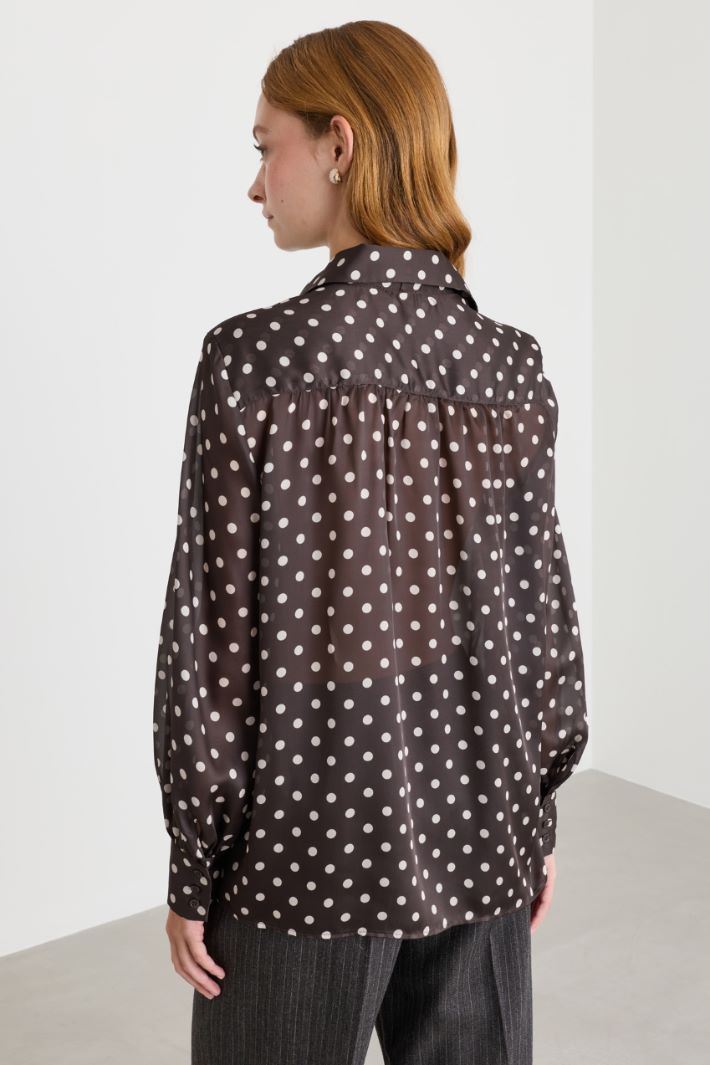 Polka-dot satin chiffon blouse - BROWN - Intrend - 4