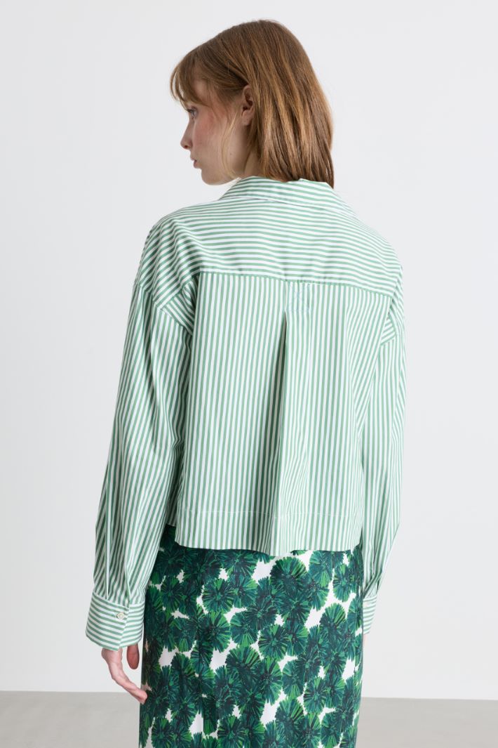 Camicia cropped in popeline - VERDE - Intrend - 4