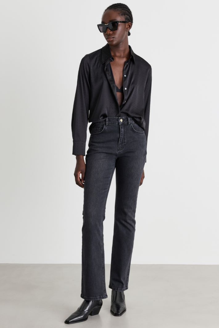 Rhinestone satin shirt - BLACK - Intrend