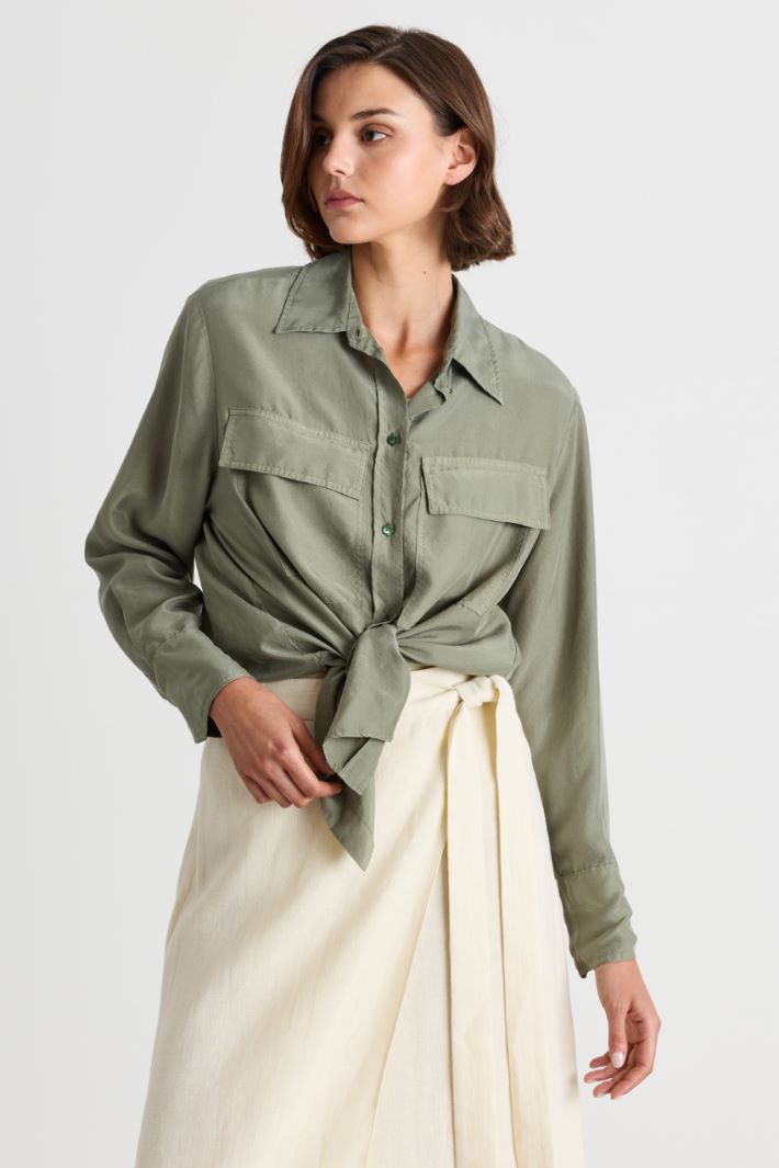Camicia con maxi tasche - VERDE - Intrend - 2