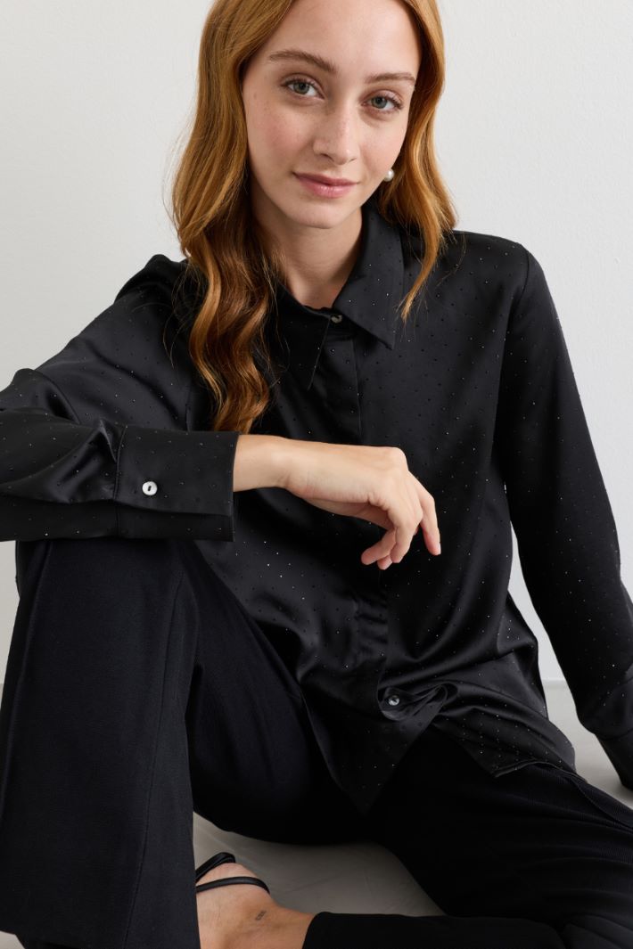 Blusa lunga in raso - NERO - Intrend - 3