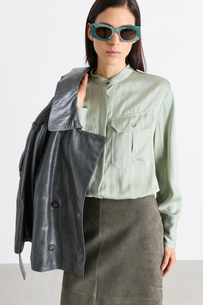 Mandarin Collar Satin Blouse - GREEN - Intrend - 2