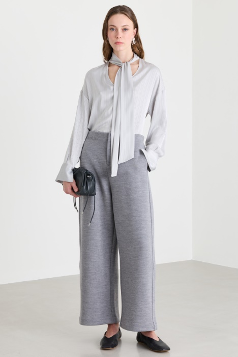 Blusa in raso con texture a righe - Intrend