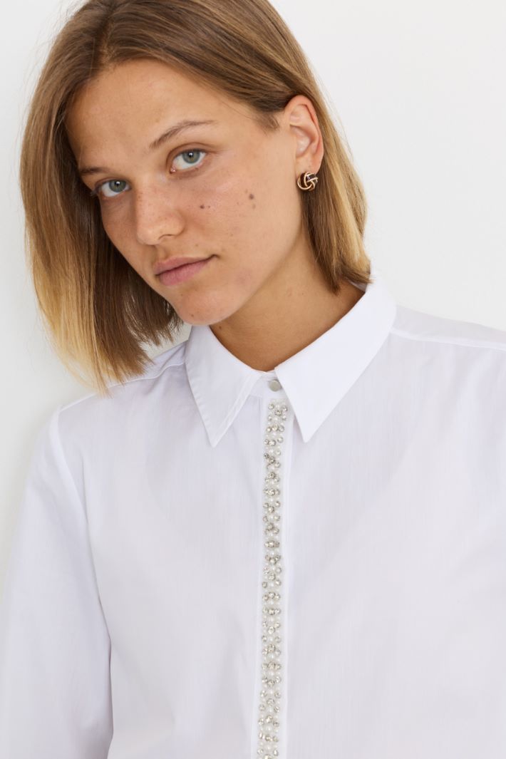 Camicia in popeline con dettagli di perle e strass - BIANCO - Intrend - 3