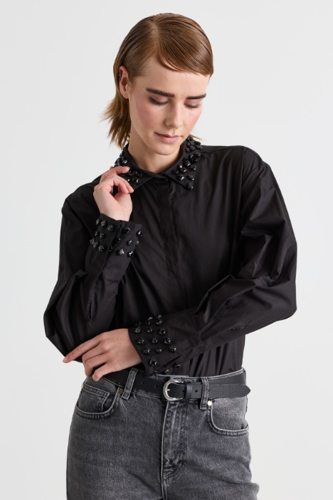 Bejewelled-collar shirt - Intrend