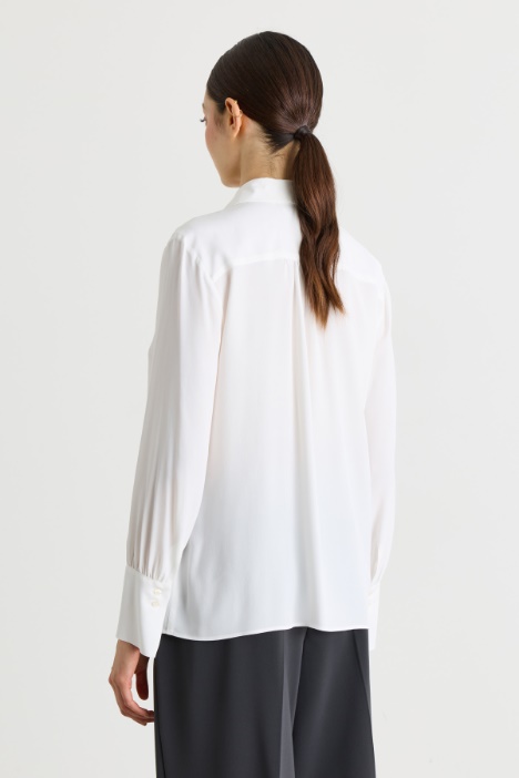 Blusa in crepe de chine