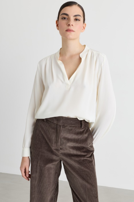 Blouse à encolure en V - Intrend
