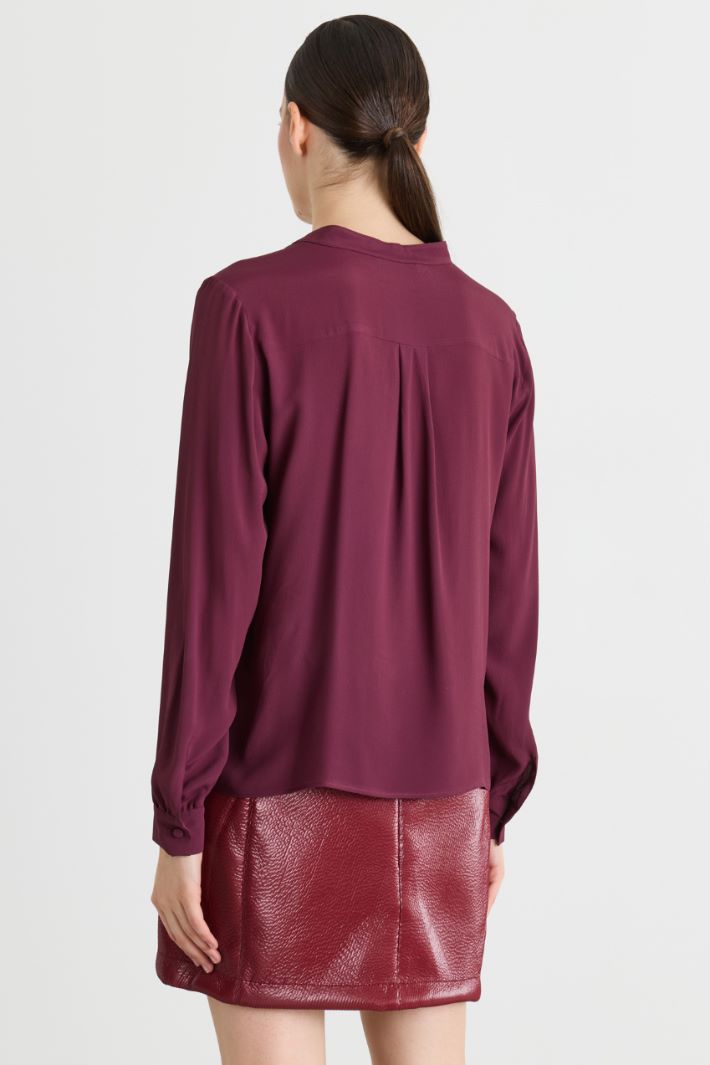 Blusa con scollo a V - BORDEAUX - Intrend - 4