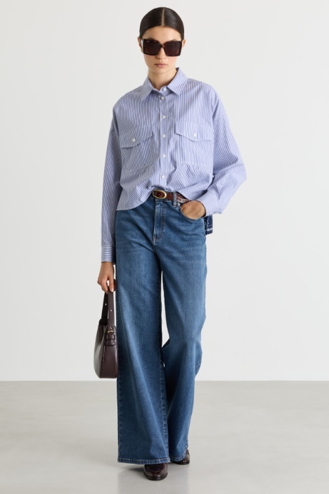 Camisa de corte boxy con bolsillos - Intrend