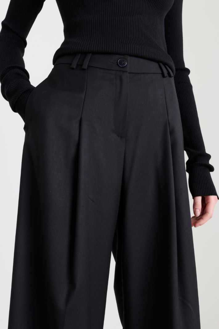 Pleated wide-leg trousers - BLACK - Intrend - 3