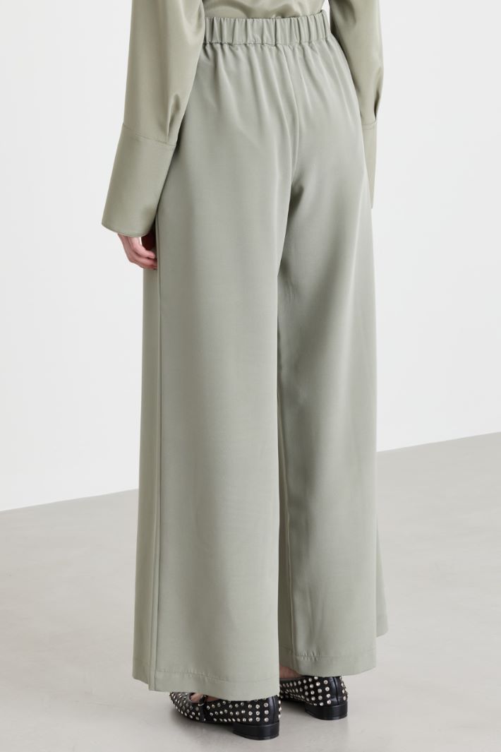 Wide-leg crepe de chine trousers - GREEN - Intrend - 4