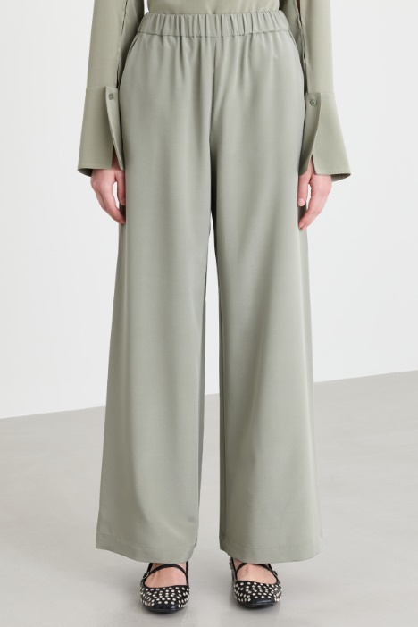 Pantalone ampio in crepe de chine di seta