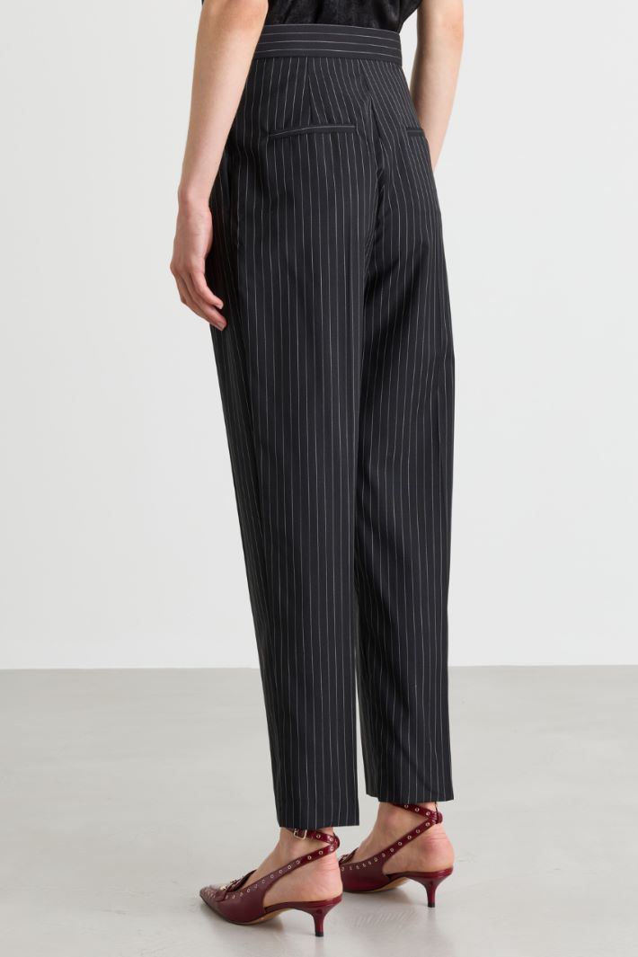 Karottenhose aus reiner Wolle - SCHWARZ - Intrend - 4