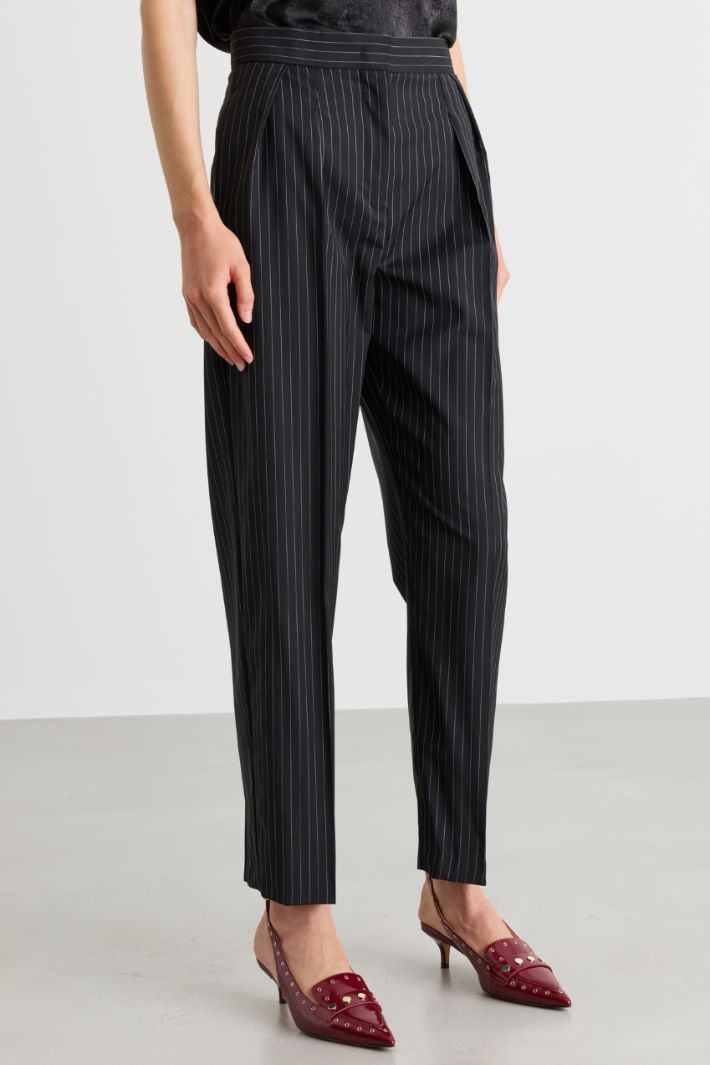 Karottenhose aus reiner Wolle - SCHWARZ - Intrend - 2
