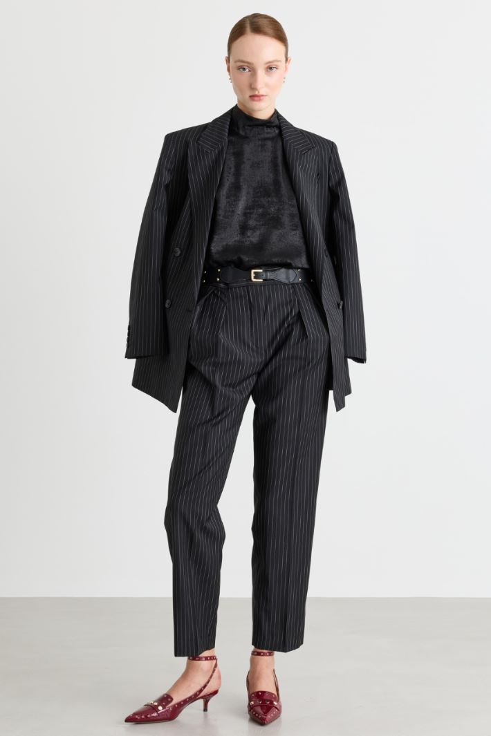 Karottenhose aus reiner Wolle - SCHWARZ - Intrend