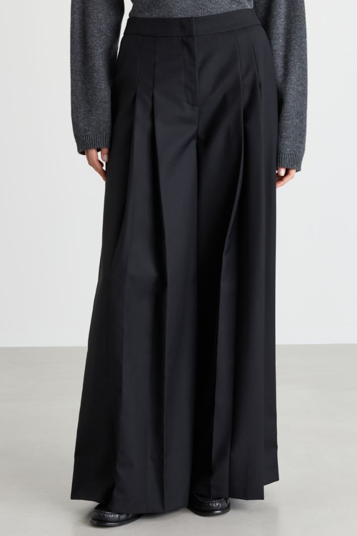 Wide-leg trousers with double pleats - BLACK - Intrend - 2