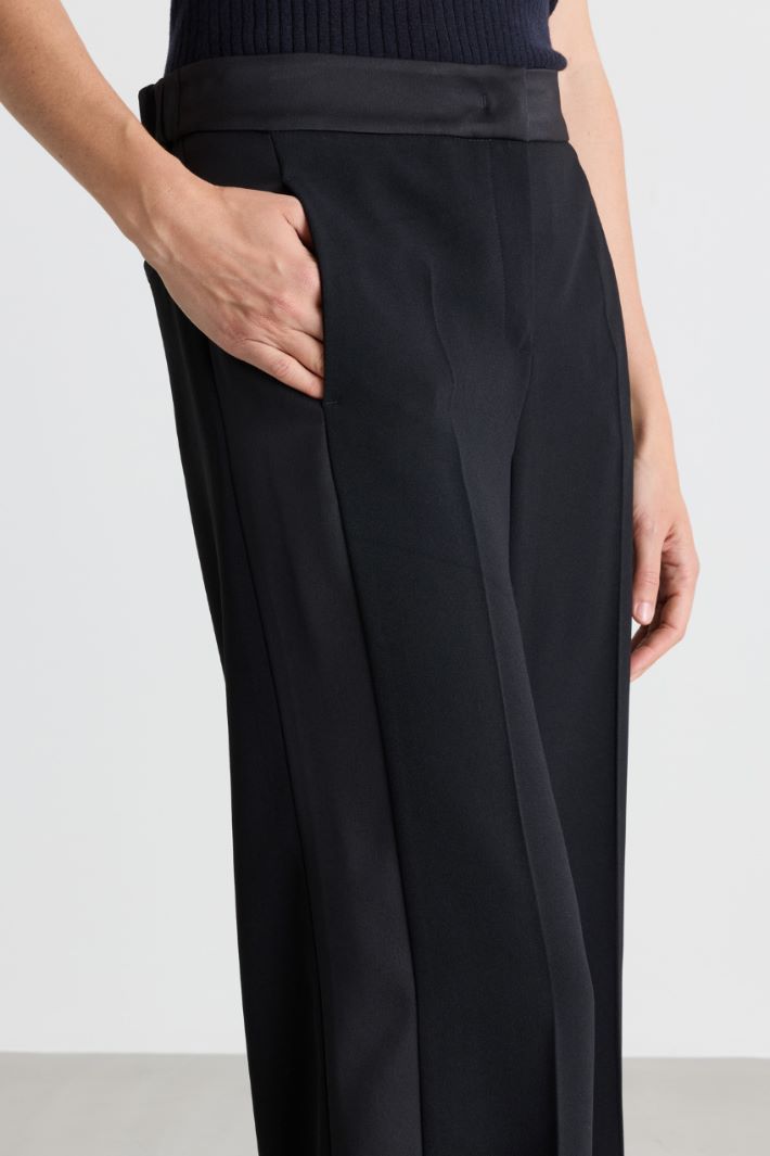Pantalone cropped con bande in raso - NERO - Intrend - 3