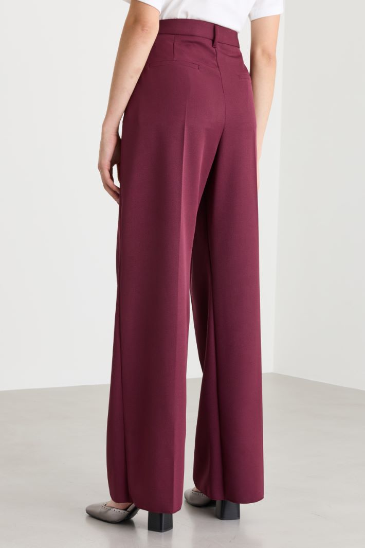 Wide-leg pleated canvas trousers -  BORDEAUX - Intrend - 4