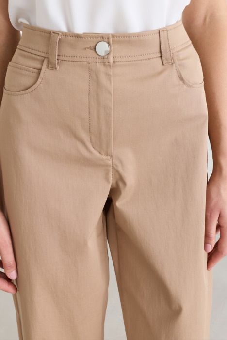 Pantalone morbido in gabardina stretch