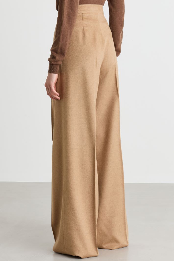 Palazzo trousers in lightweight drapé - CAMEL - Intrend - 4