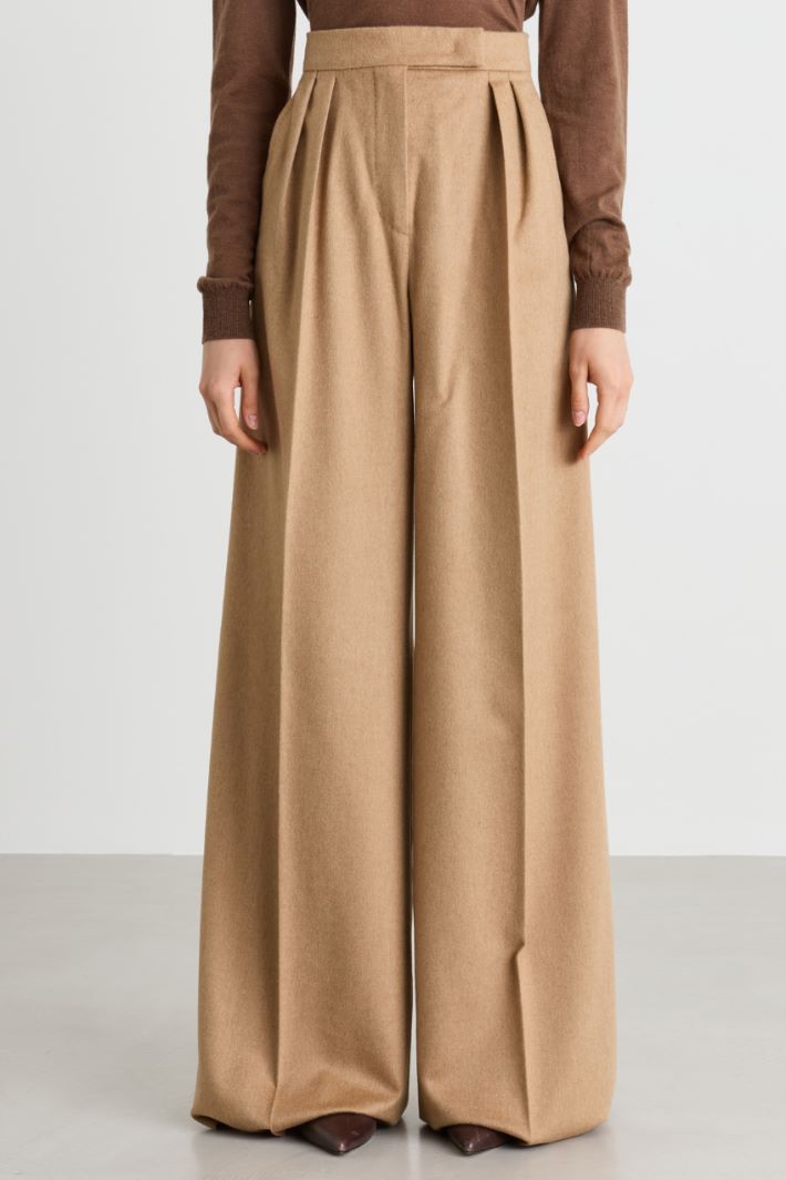 Palazzo trousers in lightweight drapé - CAMEL - Intrend - 2
